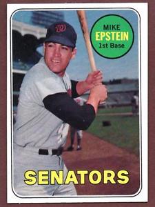 En 1969, Mike Epstein de los Senadores de Washington, batea tres jonrones en un partido. Jugó con Tiburones en las temporadas 68-69 y 70-71.