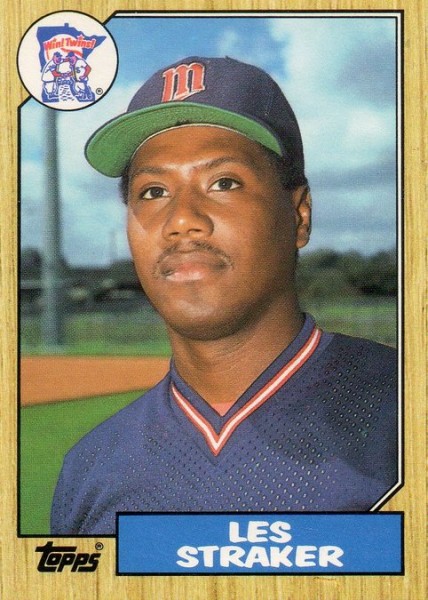 En 1959, nació en Ciudad Bolívar Lester Straker, primer pitcher venezolano en abrir un Juego de Serie Mundial de Grandes Ligas. En la LVBP perteneció a Tigres de Aragua y Navegantes del Magallanes.