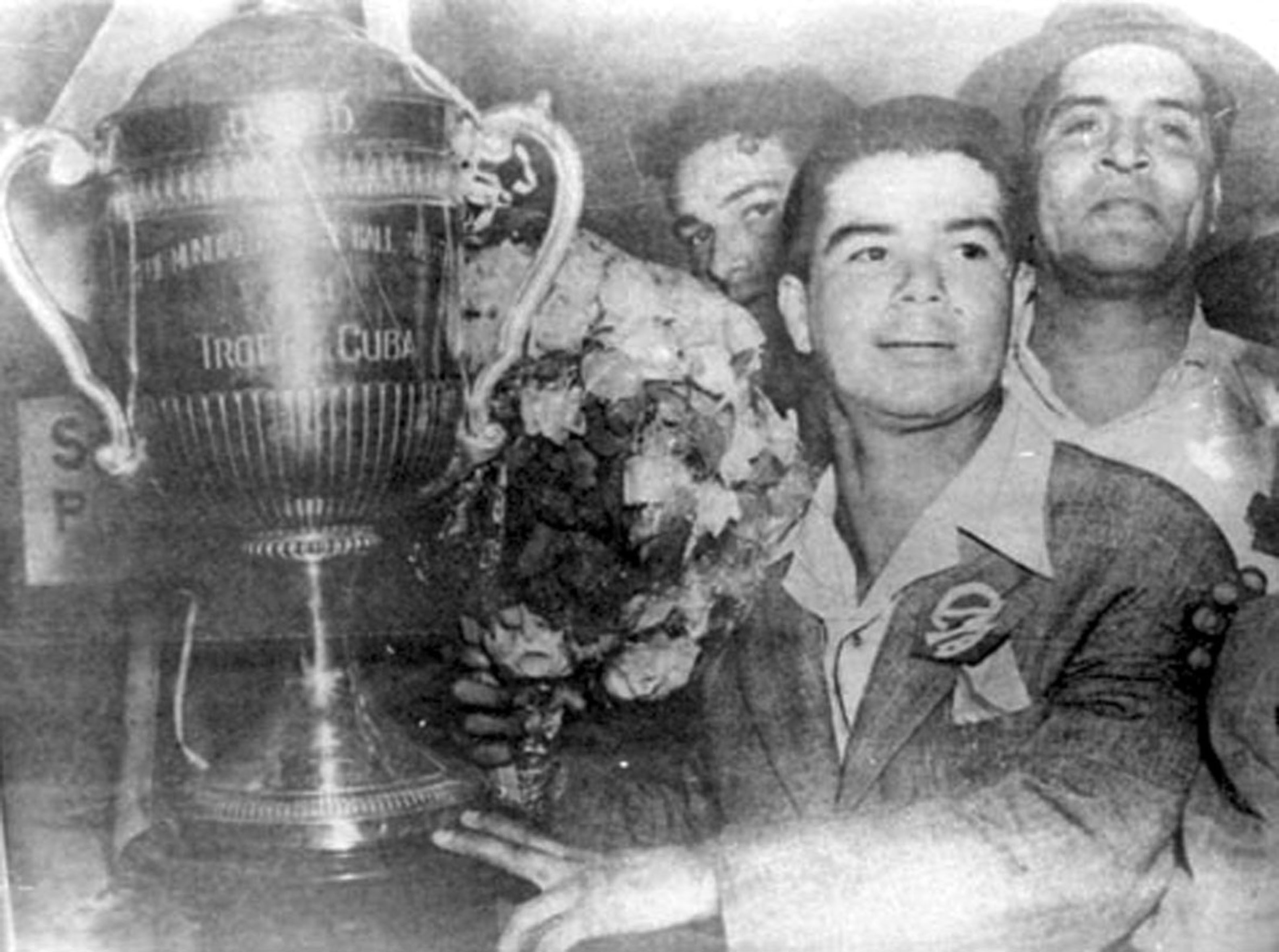 En 1975, Fallece el ex pelotero Daniel “Chino” Canónico. Desde 1971 en el Salón de la Fama del Deporte Venezolano.