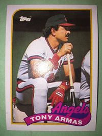 En 1988, Antonio Armas batea 2 tubeyes en el cuarto inning, anota 2, empuja 2 y California gana 10 a 6 a los Indios.