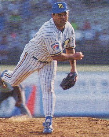 En 1964, Nace en Dabajuro-Edo Falcón, José Villa, lanzador derecho que jugó 15 temporadas en la LVBP con Magallanes y Pastora de los Llanos. Al momento de su retiro dejó  efectividad de 245, uno de los mejores registros de la liga.