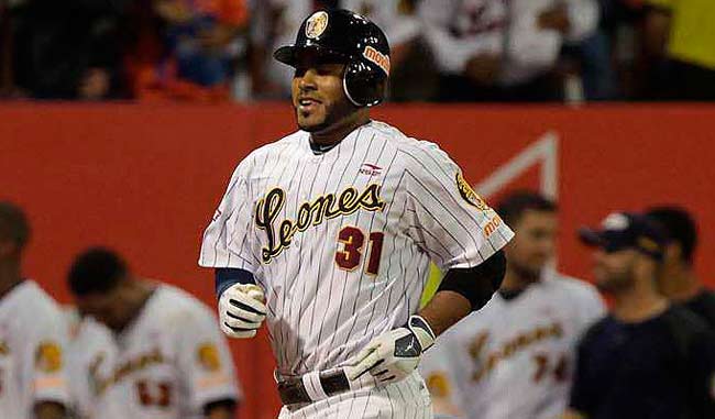 En 1984 Nace en Ocumare del Tuy, Edo Miranda, el campo corto Gregorio Petit, quien en 11 temporadas ha vestido el uniforme de los Leones del Caracas.