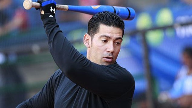 En 2000: Alex Cabrera se convierte en el criollo 123 en la gran carpa con Cascabeles de Arizona.