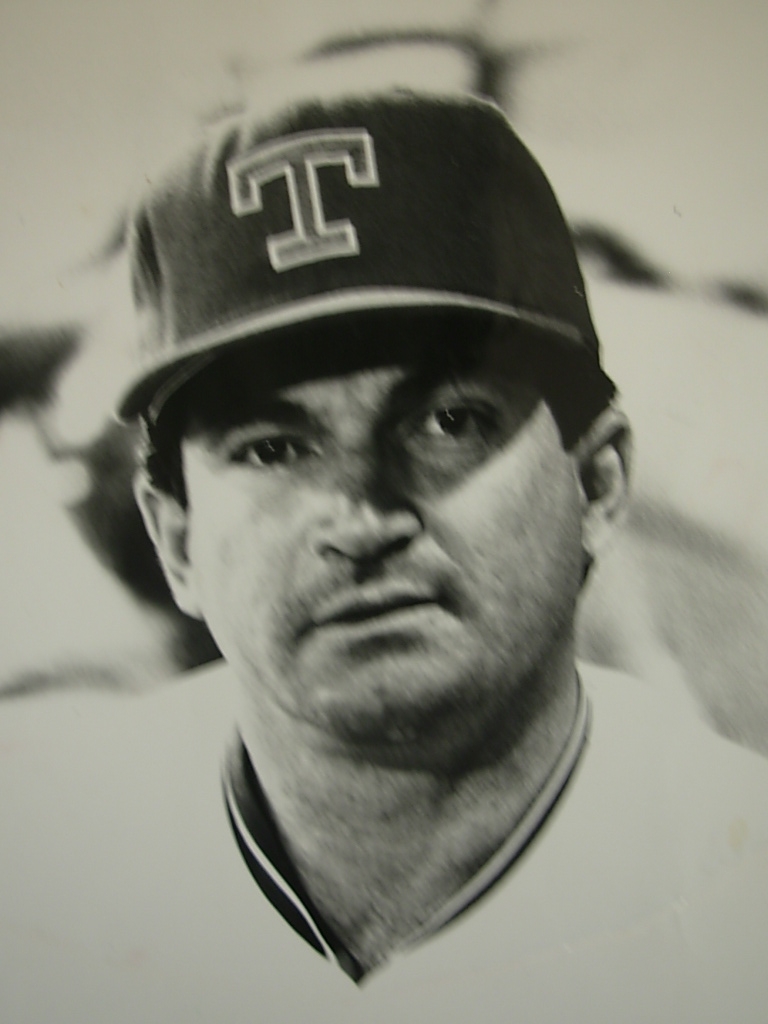 En 1943 Nace en Caibarien, Cuba, Aurelio Monteagudo, uno de los lanzadores más exitosos que ha pasado por la LVBP 