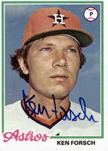 En 1946, Nace en Sacramento, California, el lanzador Ken Forsch, quien actuó en la LVBP con Lara y La Guaira.
