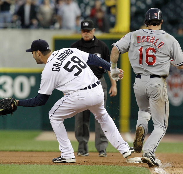 En 2010, Armando Galarraga estuvo a nada de convertirse en el lanzador número 21 en la historia de las Grandes Ligas y el primer venezolano en lanzar un juego perfecto, en esa liga. 