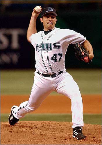 En 2001, Víctor Zambrano es el venezolano 132 en Grandes Ligas.