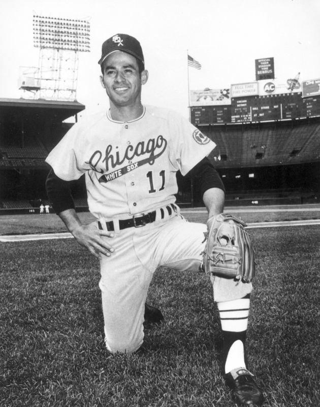 En 1969, Luis Aparicio conecta su hit 2000 en Grandes Ligas, segundo latino y primer venezolano en conseguirlo.