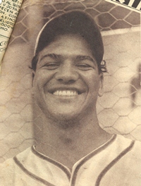 En 1944, Héctor Benitez “Redondo” impulsa 4 con jonrón y sencillo y el Cervecería gana la Serie Internacional Venezuela-República Dominicana.