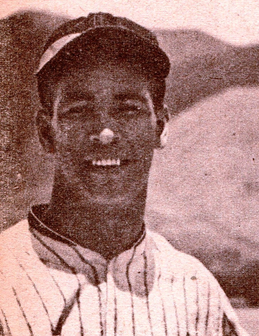 En 1947 Vidal López batea de 4-3, con jonrón, doble y tres empujadas, para que Magallanes derrote al Venezuela 7 a 5.