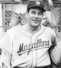 En 1946, después de 17 innings Alejandro “Patón” Carrasquel, jugador del Magallanes, logró su segunda y última victoria de la temporada. En un duelo donde obtuvo 2 carreras permitidas (todas limpias), 14 hits, 4 boletos y 6 ponches.