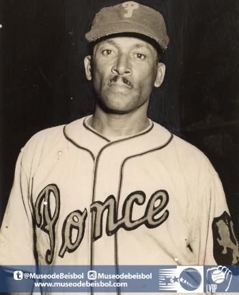 En 1930, Perucho Cepeda, short stop de Los Latinos comete 5 errores y Magallanes derrota a Latinos 7 a 2, en juego de la 2da temporada de Primera División.