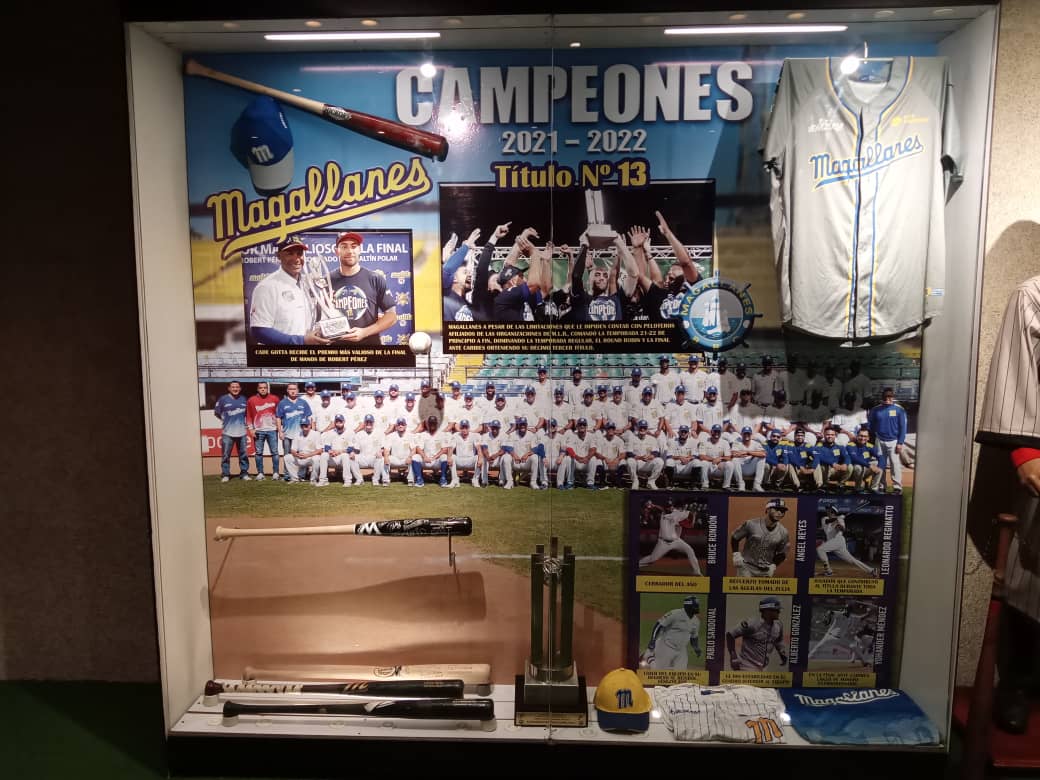 Título 13 de Magallanes ya tiene su vitrina en el Museo del Béisbol
