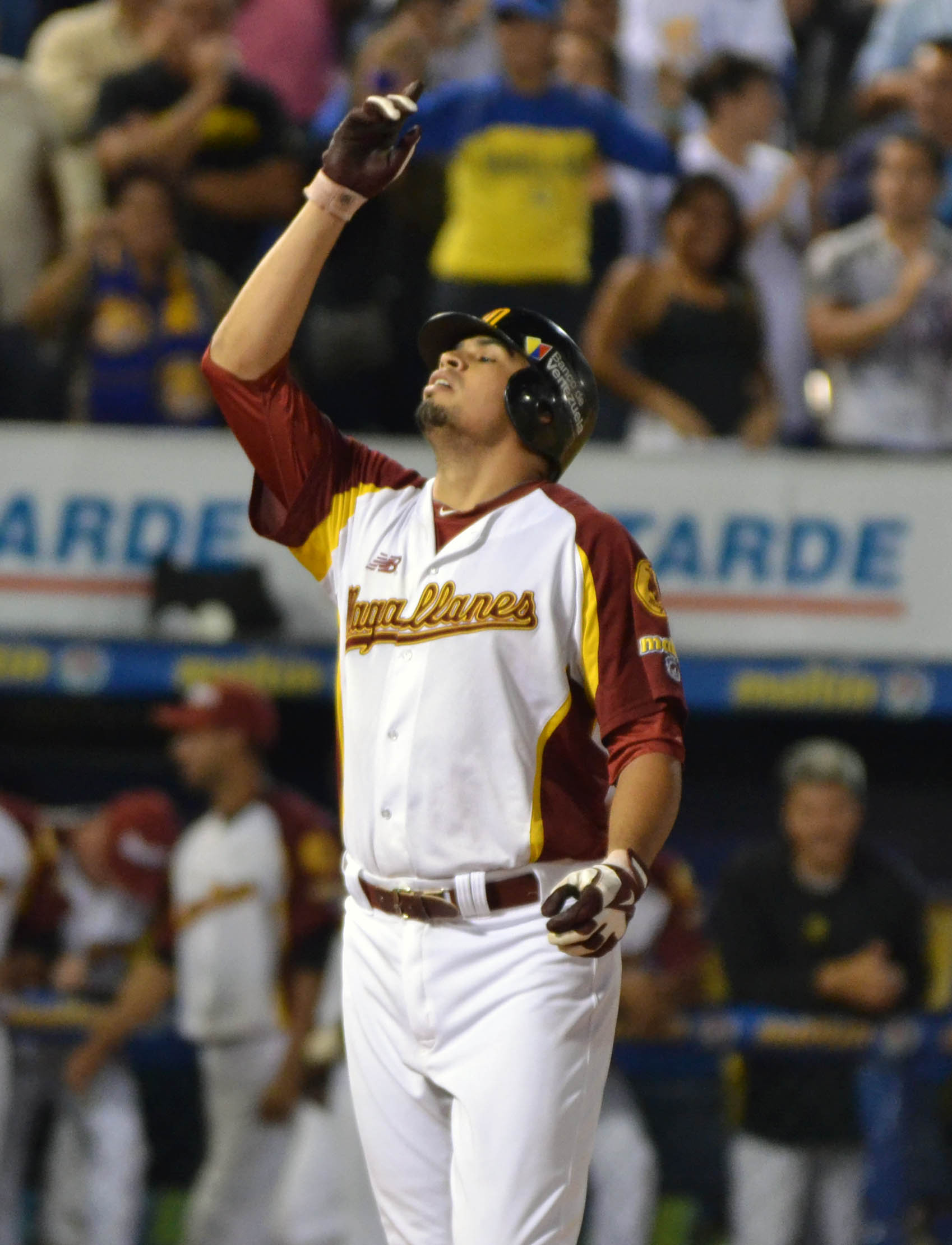En 1984, Nace en Caracas-Edo Distrito Capital, Mario Lisson, bujía ofensiva de Navegantes del Magallanes desde la zafra 2011-2012 hasta la actualidad. En la LVBP ha vestido las camisetas de Leones del Caracas, Águilas del Zulia y Navegantes del Magallanes