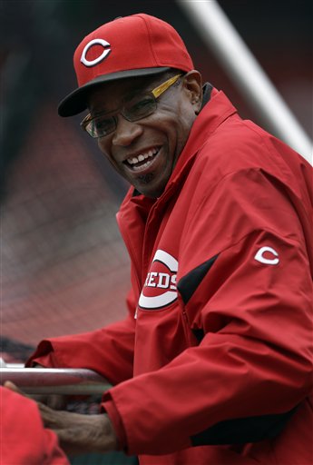 En 1949, Nace en Riverside-USA, Dusty Baker, quién reforzó a los Tiburones de La Guaira en el campeonato 1974-1975.