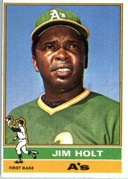 En 1944, Nace en Gram-Estados Unidos, el outfielder Jim Holt, quien jugó con Aragua en las campañas 1968-1969 y Magallanes 1969-1970 a 1972-1973 y 1974-1975.