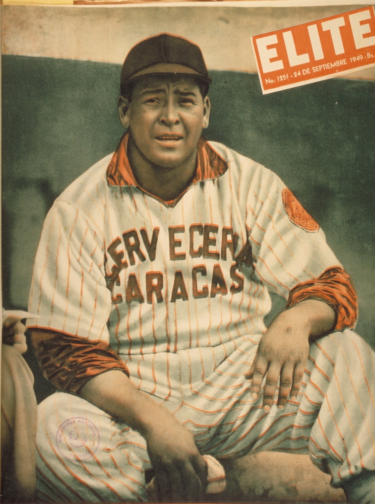 En 1936, Vidal López, right fielder y quinto bate del Caracas, conecta su primer jonrón en Primera División.