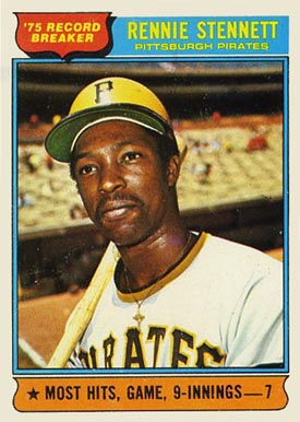 En 1975, el panameño Rennie Stennett de Piratas de Pittsburgh bateó de 7-7 contra Cachorros de Chicago en un juego de nueve entradas.