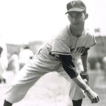 En 1954, Debuta en Grandes Ligas con los Gigantes de Nueva York, Ramón Monzant. Quinto criollo que actua en las mayores y segundo que sale de las filas del Magallanes.