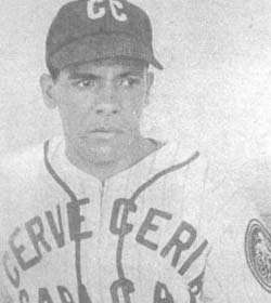 En 1948, el zurdo Luis “Mono” Zuloaga derrotó por segunda vez consecutiva (2-0) a Don Newcombe y se anotó su quinta victoria seguida desde el 24 de enero para reafirmar en el primer lugar a los criollos del Cervecería Caracas.