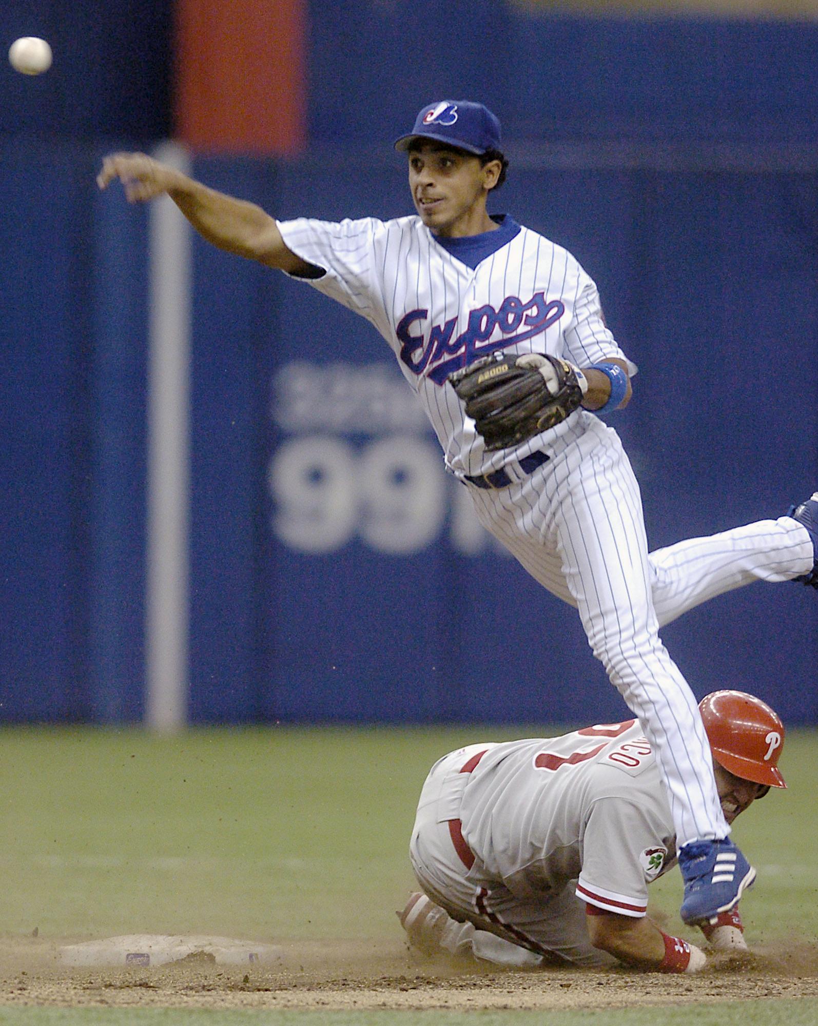 En 2004, Debuta en Grandes Ligas con Montreal, Maicer Izturis. Criollo 167 que juega en las mayores y quinto que sale de las filas de Pastora de los Llanos.