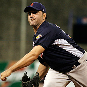 En 2002, debutó en la gran carpa Alex Herrera con Indios de Cleveland. El venezolano 148 y el número 11 de Caribes de Anzoátegui